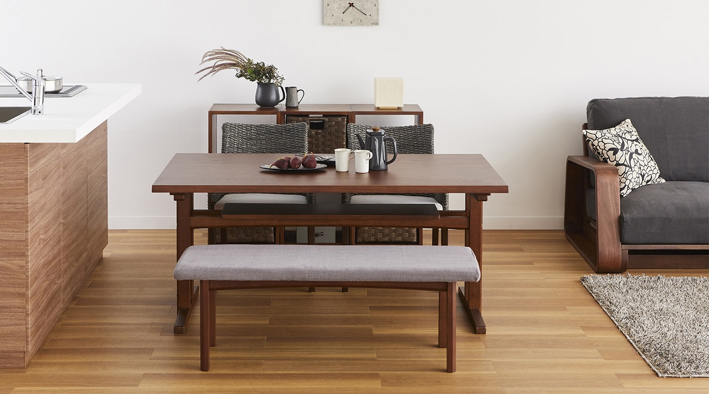 サイズ変更可！お洒落な木のカウンターテーブルスツールセット