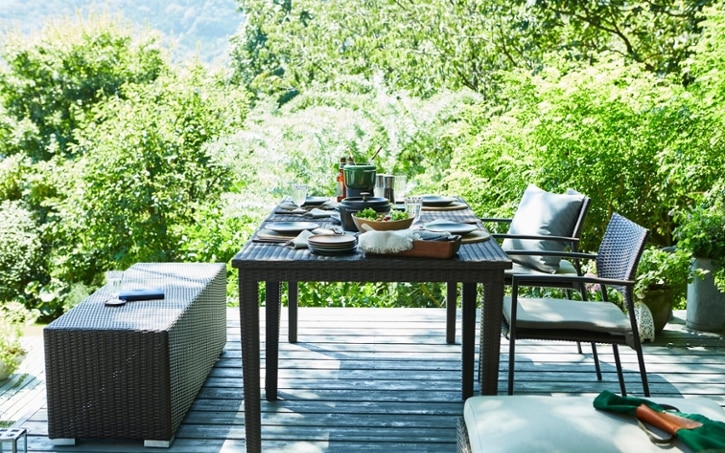 テーブル(緑石)イス2脚付