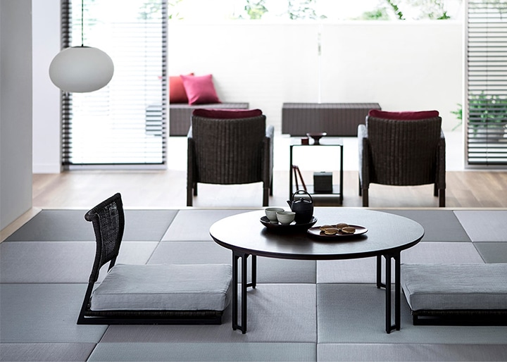 チェアとテーブルをオールインワン収納！4人で使用するのにピッタリのサイズです。 チェアとテーブルをオールインワン収納！4人で使用するのにピッタリの